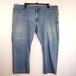 Cabelas Relaxed Fit Jeans Mens 48x30 Light Wash Denim Cotton Casual Straight Leg
